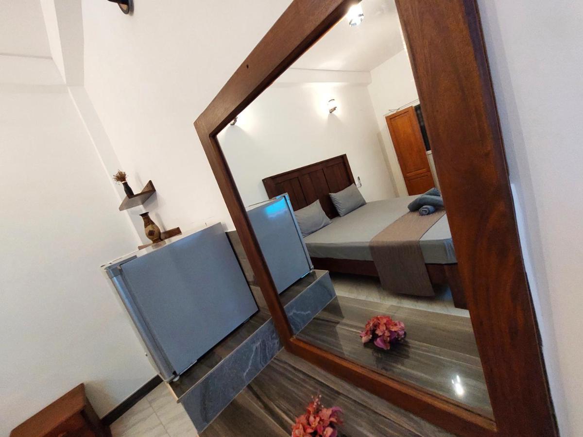 Chen Villa - Near Airport Negombo Kültér fotó